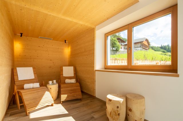 Vacanza Wellness in Alta Badia Immagine: area wellness